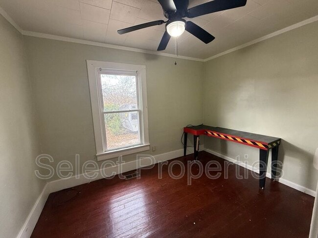 Building Photo - 1300 Aggie Rd