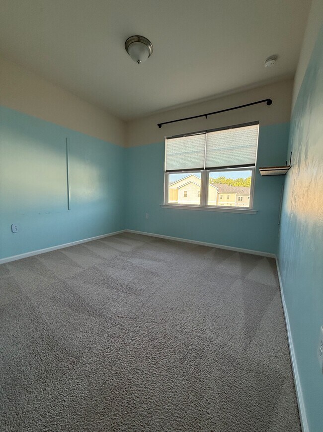 Building Photo - 2246 Red Knot Ln