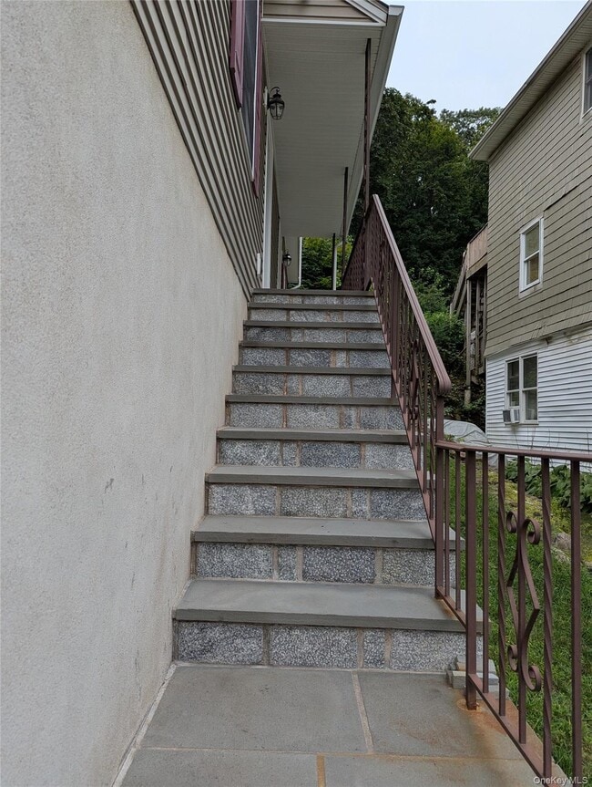 Building Photo - 126 Nethermont Ave