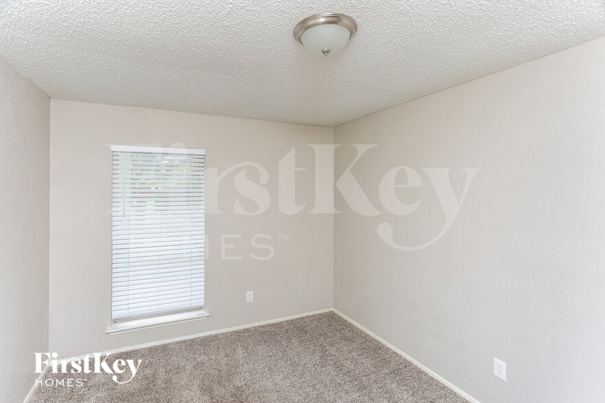 Building Photo - 1137 Meadow Creek Ct