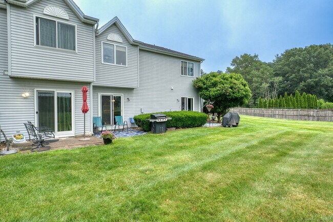 Building Photo - 155 Redstone Hl Rd