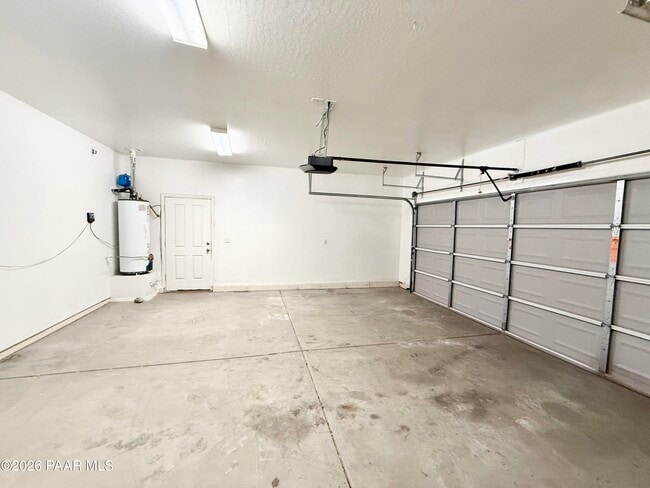 Building Photo - 2640 W Quail View Loop