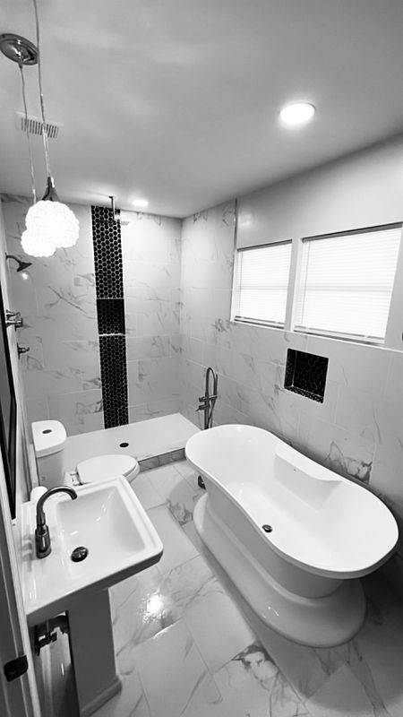 Building Photo - 1583 KENDALE