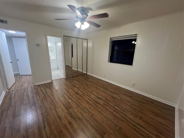 Building Photo - 2331 Live Oak Cir