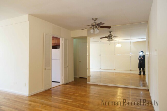 Building Photo - 1745 E 12th St