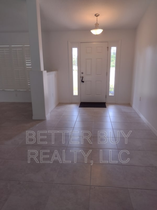 Building Photo - 16 Kalendar Ct