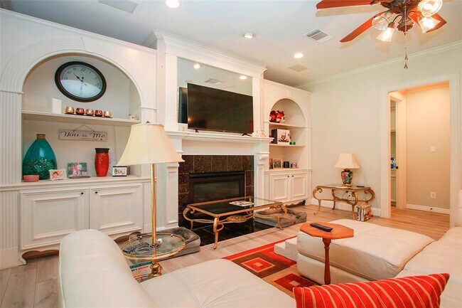 Building Photo - 27 Cape Jasmine Pl
