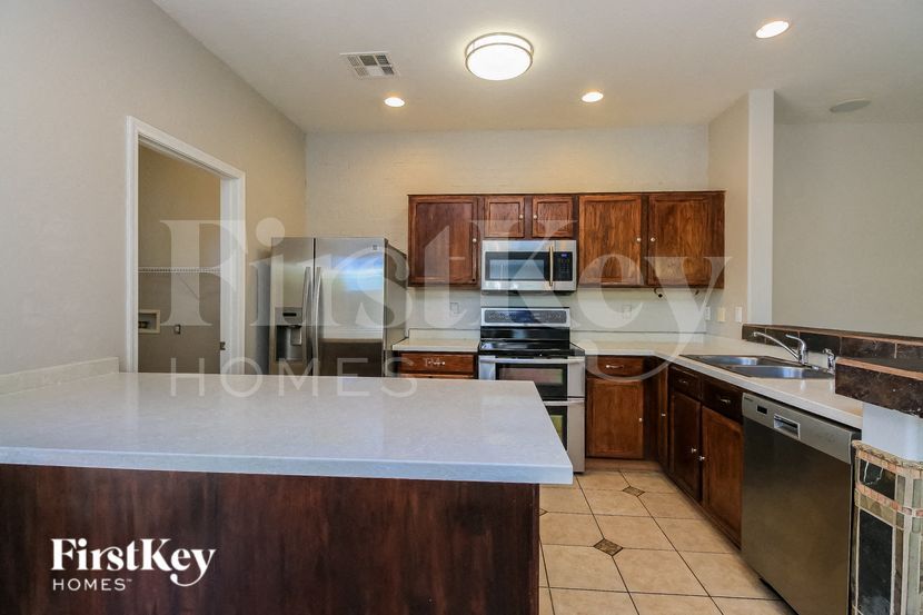 Building Photo - 29252 N Sunquest Dr