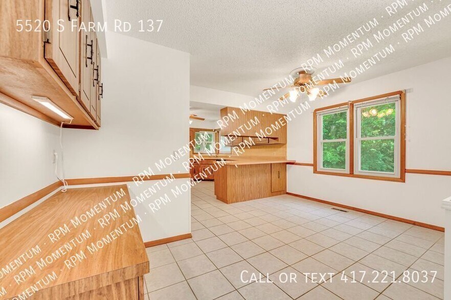 Building Photo - 5520 S Farm Rd 137