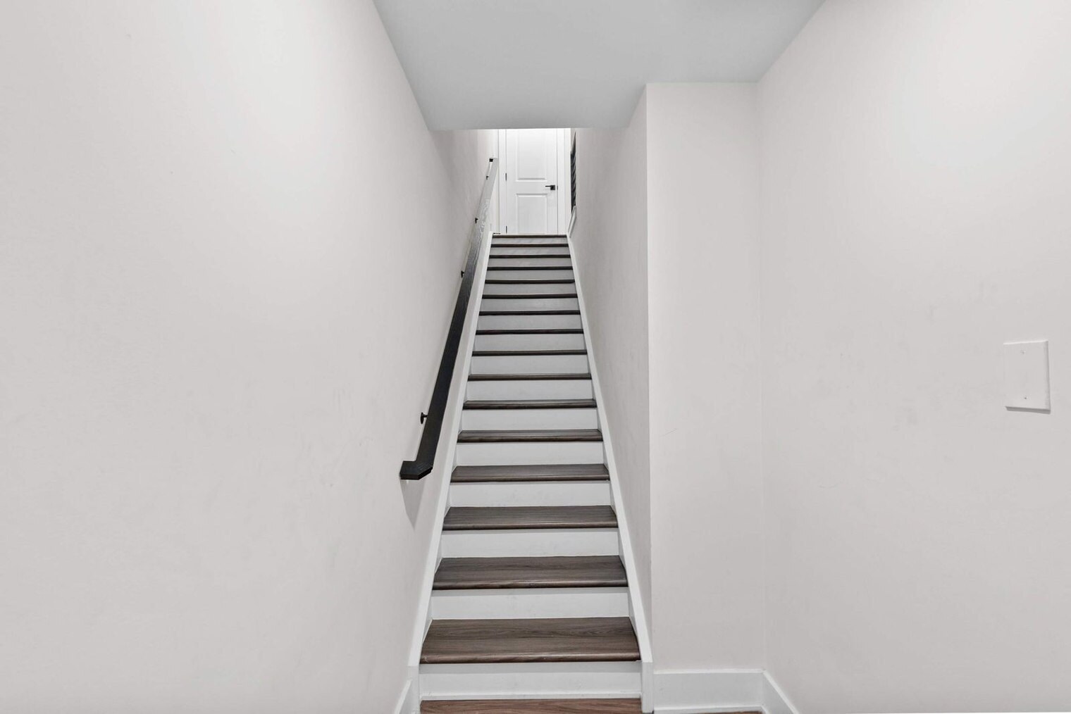 Building Photo - 1442 Hamilton St