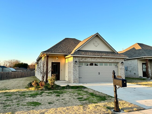 Primary Photo - Close to Barksdale Air Force Base...