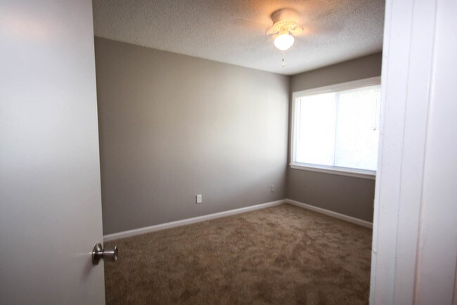 Building Photo - 3380 Spottswood Ave