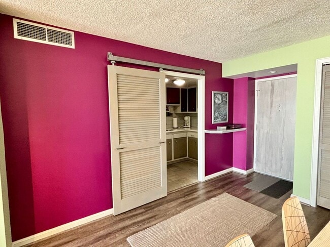 Building Photo - 3800 Oceanfront