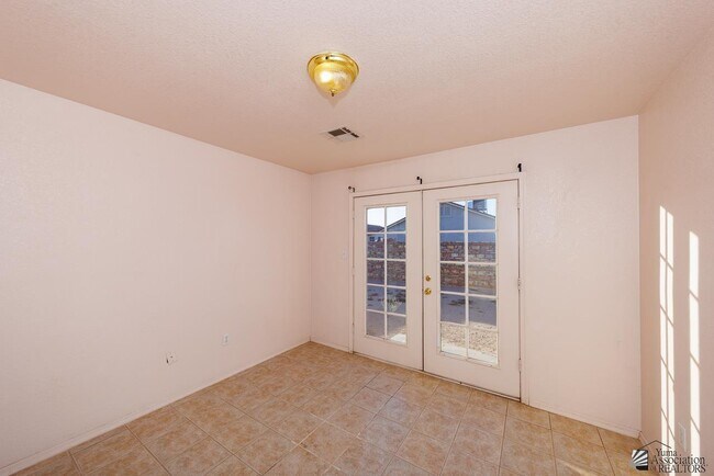 Building Photo - 9672 E 38th St