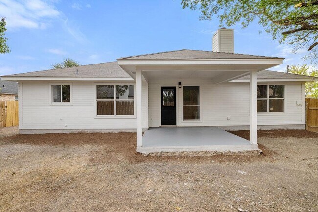 Building Photo - 1006 Cottonbowl Dr