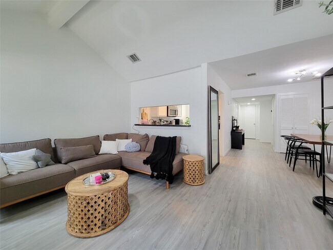 Building Photo - 755 Bering Dr