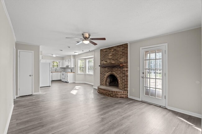 Building Photo - 119 Sunnywood Dr