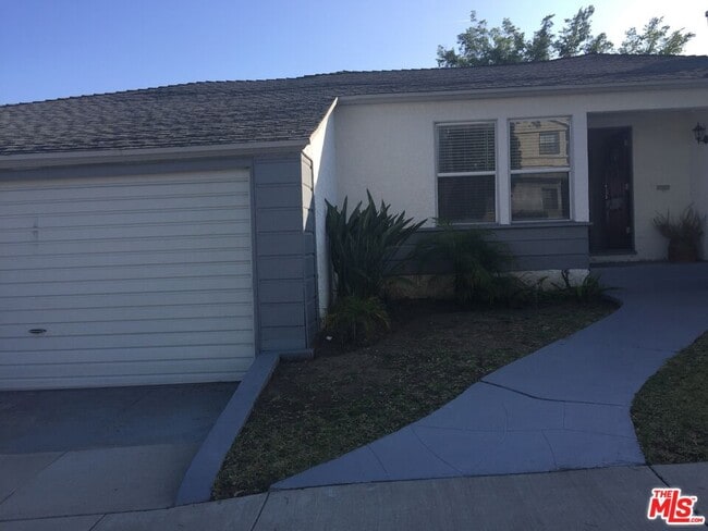 Building Photo - 5245 Maymont Dr