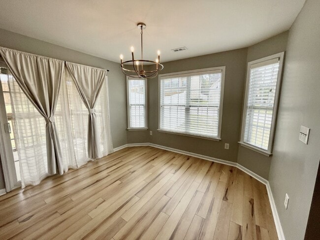 Building Photo - 3 bed, 2 bath Nest in Cameron