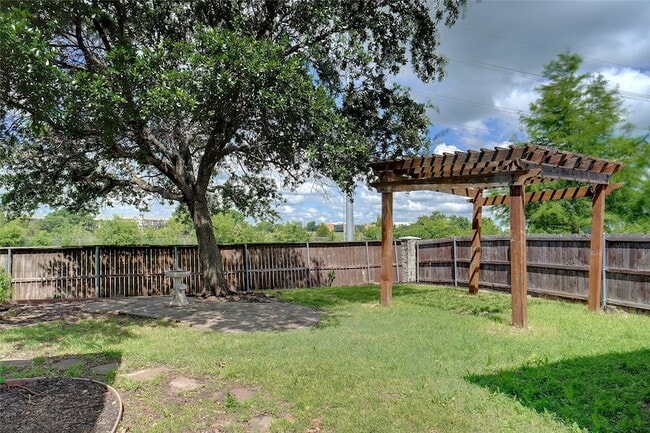 Building Photo - 3425 Crisoforo Dr