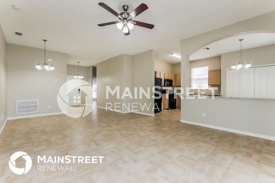 Building Photo - 918 Grand Canyon Dr