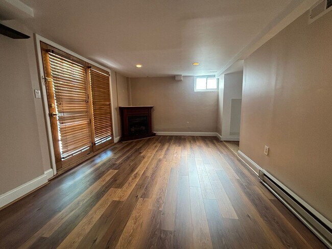 Building Photo - 3479 Overbrook Dr