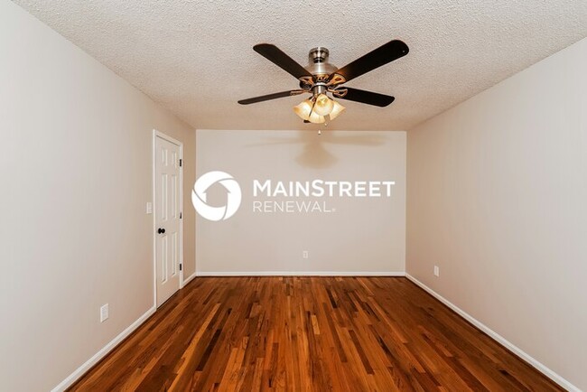 Building Photo - 3 Bedroom Pet-Friendly Home in PINSON, AL with Main Street Renewal