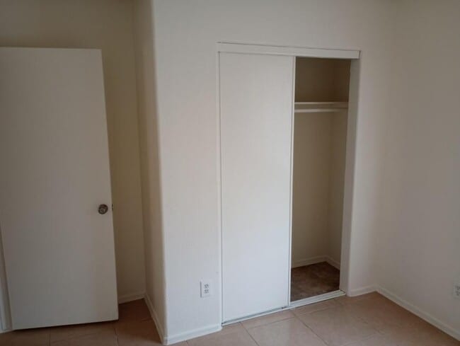 Building Photo - 4 bedroom in Eloy AZ 85131