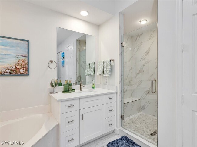 Building Photo - 400 Flagship Dr