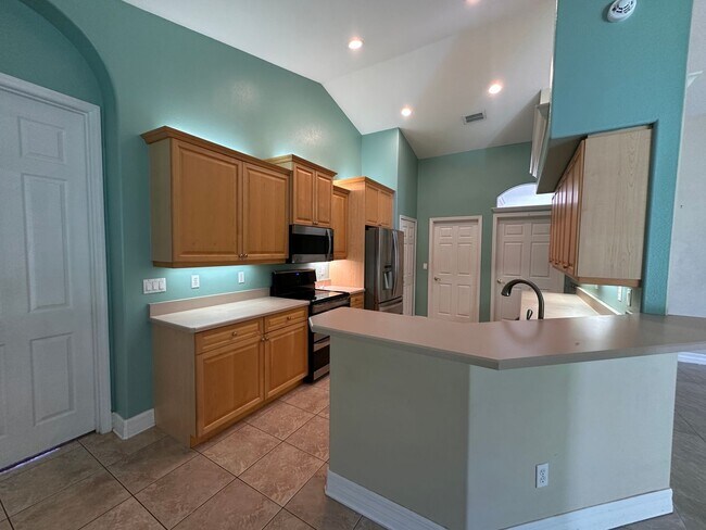 Building Photo - Ormond Lakes Opportunity