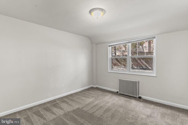 Building Photo - 1404 12th St N