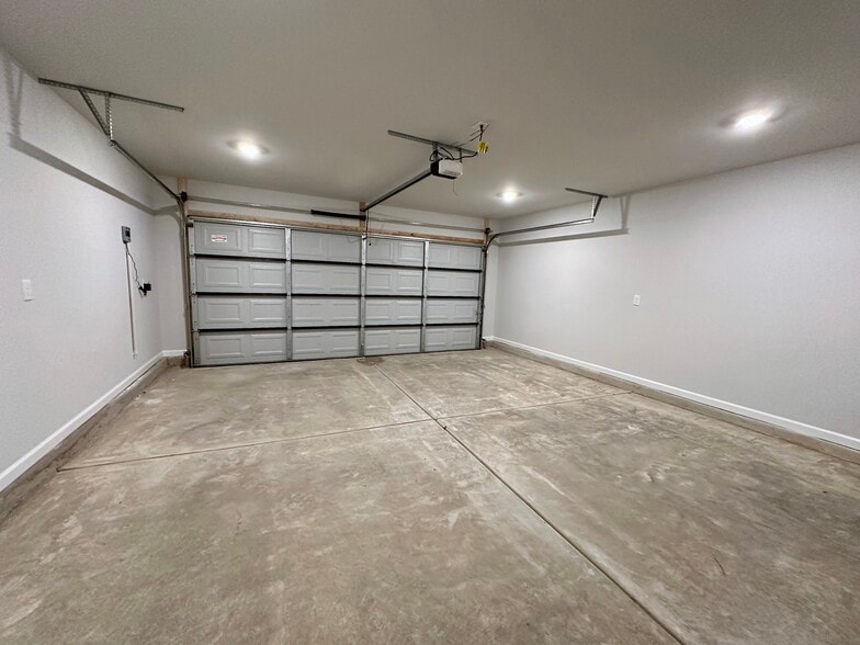 Building Photo - 14709 Ravenel Dr