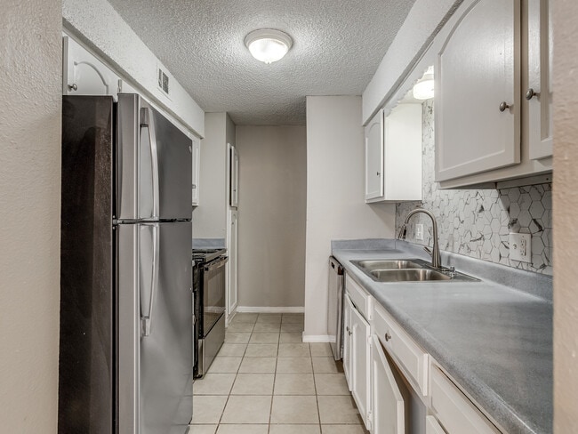 Tuscany Village - Kitchen - Tuscany Village