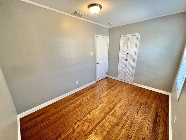 Building Photo - 4445 E Colorado St