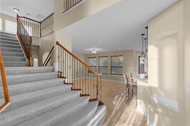 Building Photo - 3001 Lombardi Way