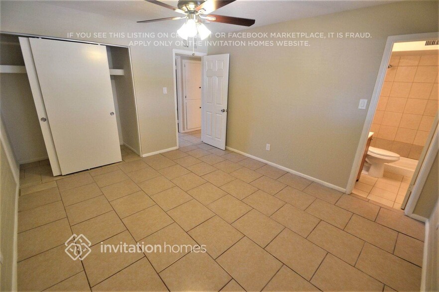 Building Photo - 4832 W Catalina Dr