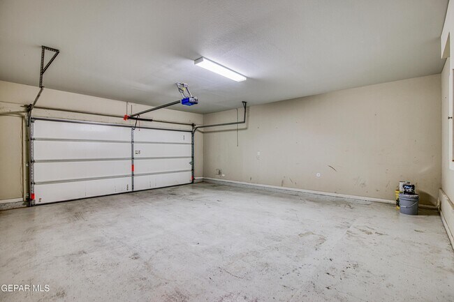 Building Photo - 14508 Dominic Azcarate Dr