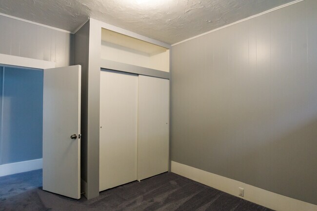 Building Photo - 7547 26th Ave NW