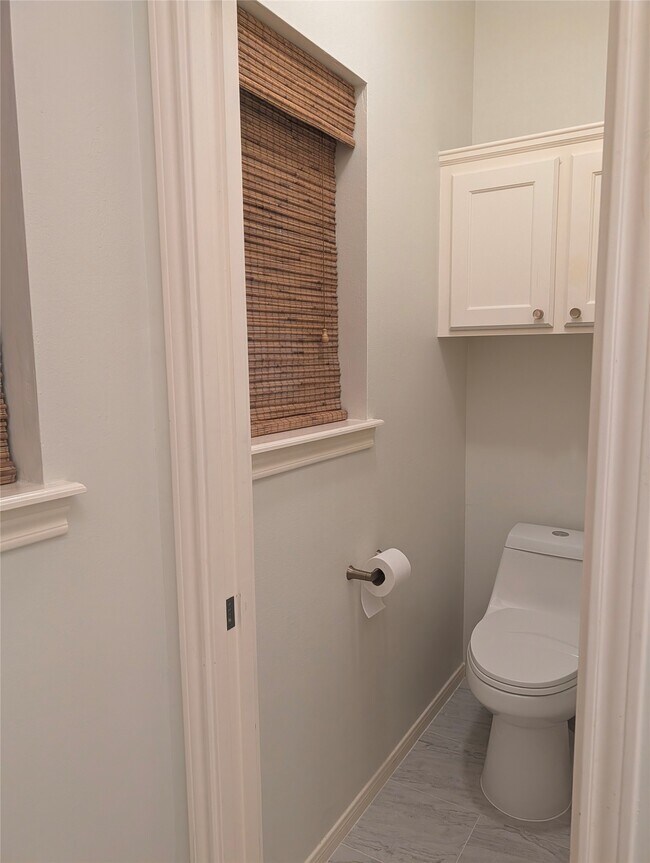 Building Photo - 9 Mallard Glen Pl