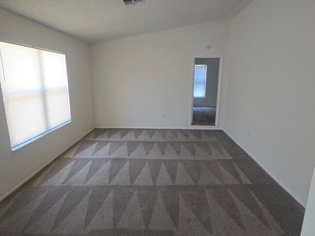 Building Photo - 9808 Glen Moor Ln