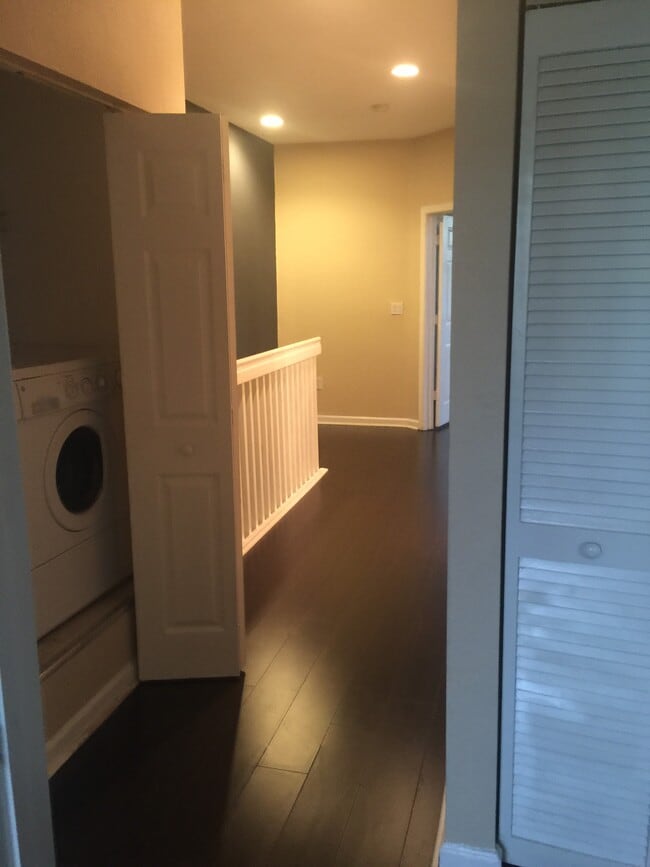 Building Photo - 3102 NW 24th Way