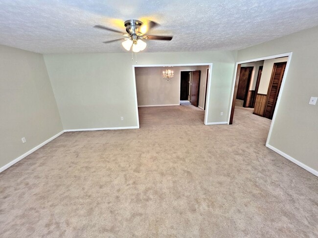 Building Photo - House Athens/Limestone County 4BR/2BA with 2 car garage