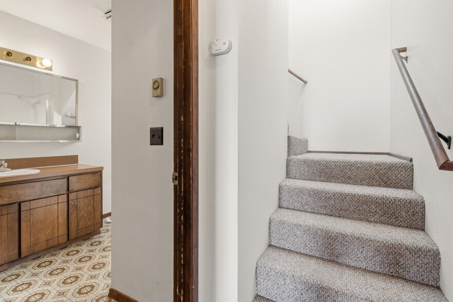 Building Photo - 119 N 9th St