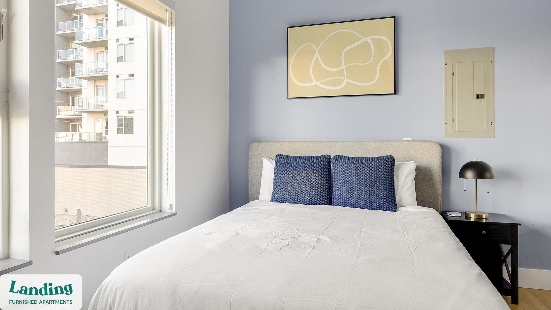 Building Photo - 135 Adams St