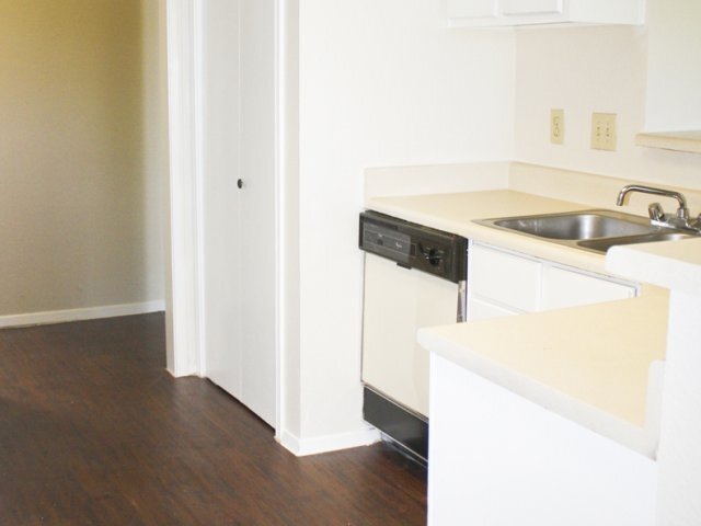 Building Photo - 1266 Taylor Draper Ln