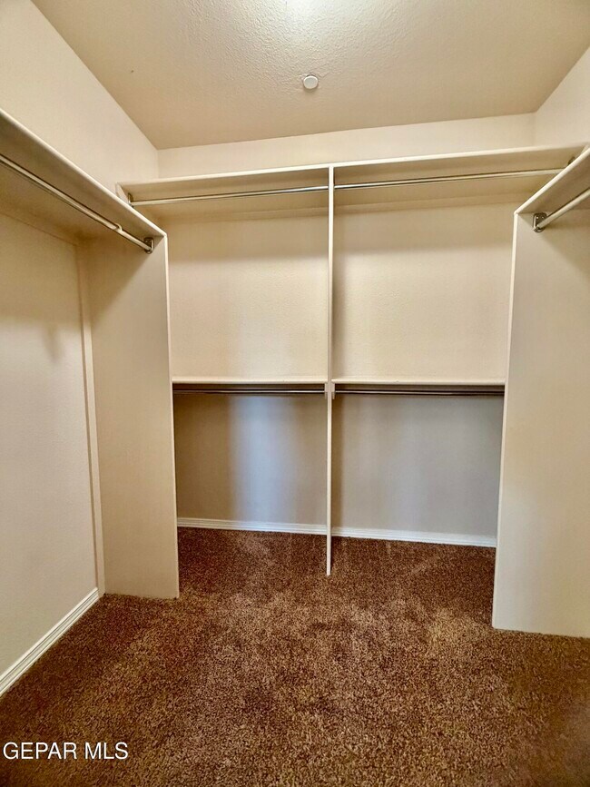 Building Photo - 6723 Boulder Canyon Ln