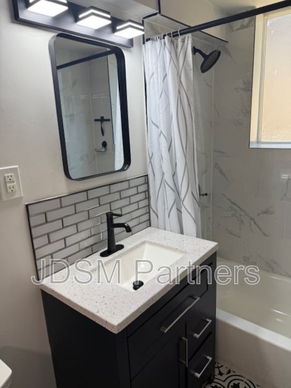 Building Photo - 1046 Harrison St