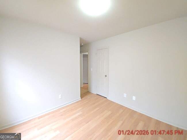 Building Photo - 2669 Deann Dr