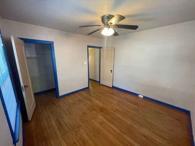 Building Photo - MASSIVE and Recently Renovated 3 Bed 2 Bath Home With Extra 1 Bed/Half Bath Bonus Cottage!