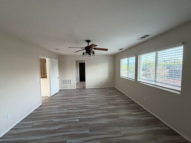 Building Photo - 28700 Lavatera Ave